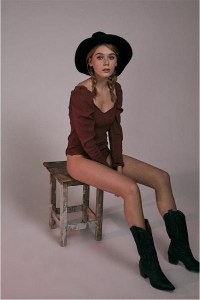 Body Brenna Maggie Sweet
