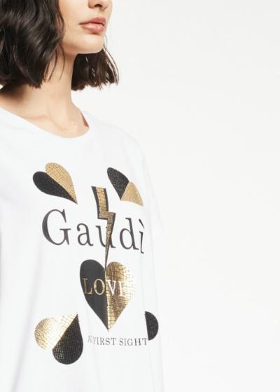 Camiseta Corazones