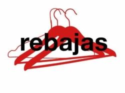 Rebajas en ropa de moda para la mujer.