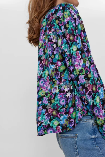 Camisa Crop Nuviola Numph