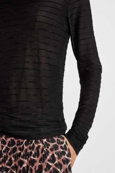 Blusa Nuwinny Numph