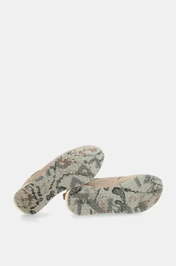 Deportivos beige suela multicolor Anekke Deportivos beige suela multicolor Anekke